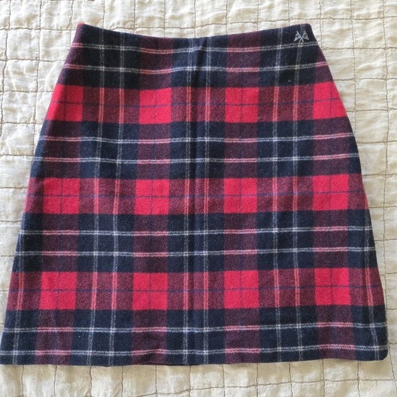 Thomas Burberry Plaid Wool Blend Mini Skirt Size XS - Picture 1 of 6